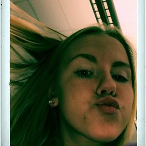 Meet your Posher, Lily